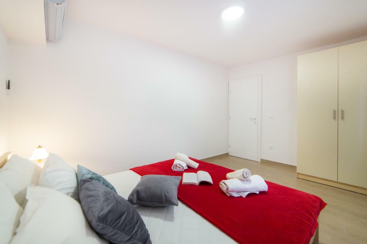 Apartments Relax Baska Voda Exterior photo